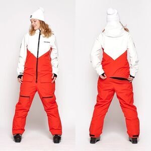 Oneskee Women's Mark VII Snowsuit Women's Snow Suit/ size 4 New